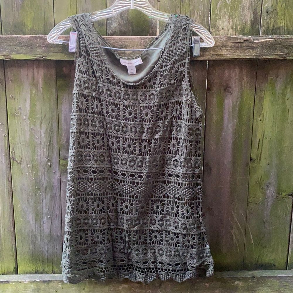 Christopher & Banks crotchet top sz. M